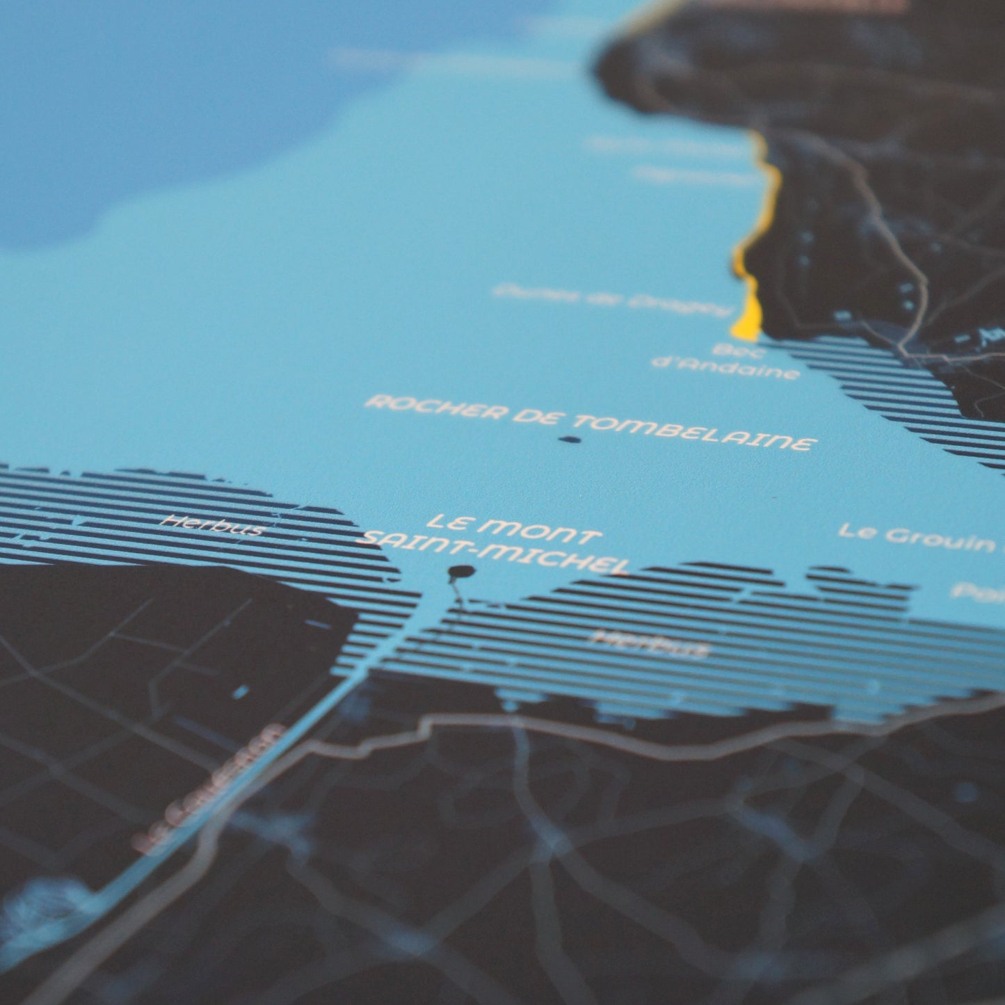 Zoom sur le Mont Saint-Michel, la qualité du papier d'art et de l'impression de l'affiche